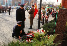 Odsłonięcie pomnika przyjaźni polsko-węgierskiej Odsłonięcie pomnika przyjaźni polsko-węgierskiej