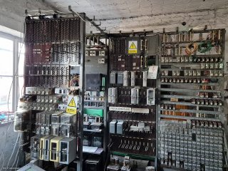 Urządzenia PB - stojaki przekaźnikowe