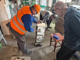 Dzień wolontariacki - prace na wystawie USRK